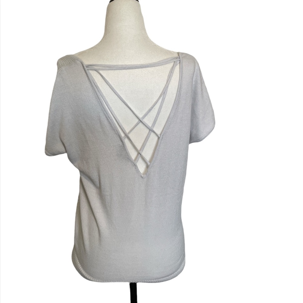 ❤️‍🔥2/$13❤️‍🔥 Dynamite strappy criss cross back t-shirt with ribbed front